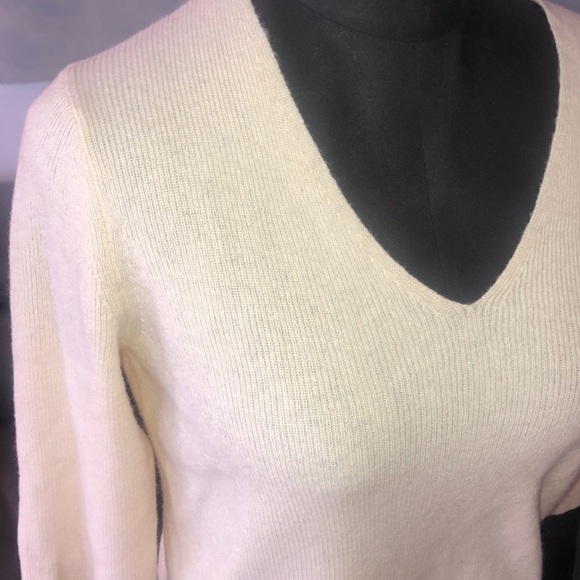 NWOT Banana Republic Sweater - Picture 6 of 6